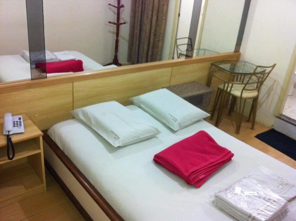 Oyo Girassol Carioca Hotell Rio de Janeiro Exteriör bild